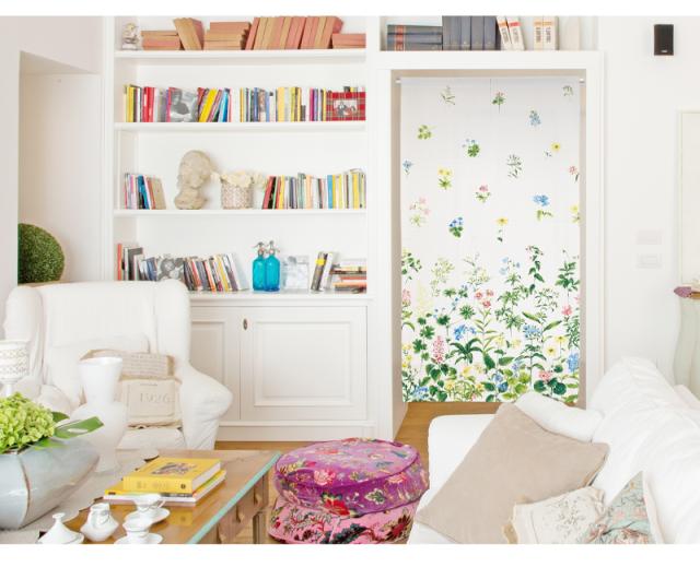 暖簾 norenn カーテン 間仕切り タペストリー パーテーション 目隠し インテリア 窓 ドア 扉 手描き 葉 リーフ 花 自然 植物 ボタニカル フラワー柄 アーティスティック ナチュラル 可愛い きれい ガーデン 庭 イングリッシュガーデン ハーブ