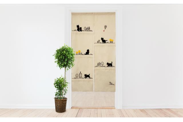 暖簾 norenn カーテン 間仕切り 仕切りカーテン タペストリー スクリーン 目隠し 仕切り 猫 黒猫 にゃんこ クロネコ ステッチ 刺繍 チェーンステッチ チェーンステッチ刺繍 フラワー レース レース編み トーションレース インド綿 かわいい カジュアル ナチュラル