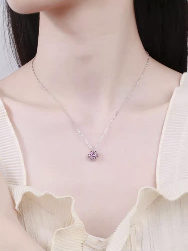 ピンク モアサナイト