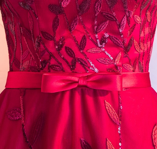 半袖　ロング丈　肩見せ　ワンピース　ドレス　ワインレッド 華やか ドレッシー 肩出し パーティドレス　結婚式ドレス 送料無料 生地