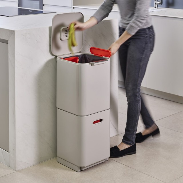 新品高評価 インテリア雑貨 (20L+20L) WX0983の通販はau PAY マーケット - ディノス au PAY マーケット店|商品ロットナ 日用品 掃除用品 ゴミ箱 Joseph Josephジョセフジョセフ トーテム コンパクト 40L 低価国産