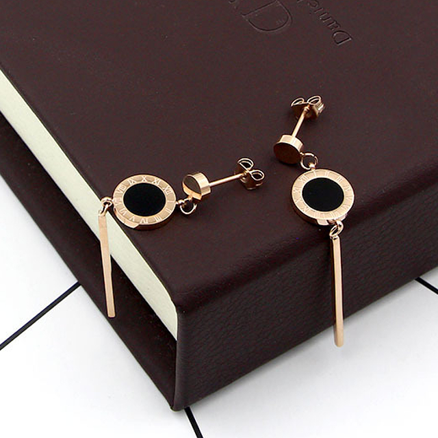 ピアス イヤリング レディース