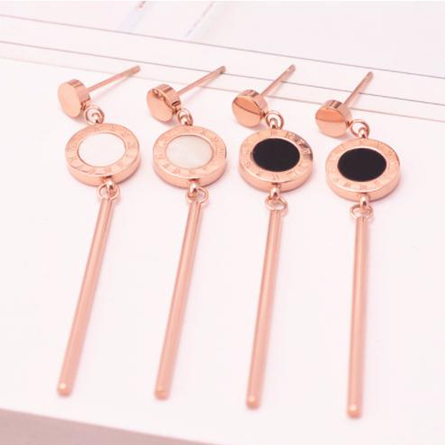 ピアス イヤリング レディース