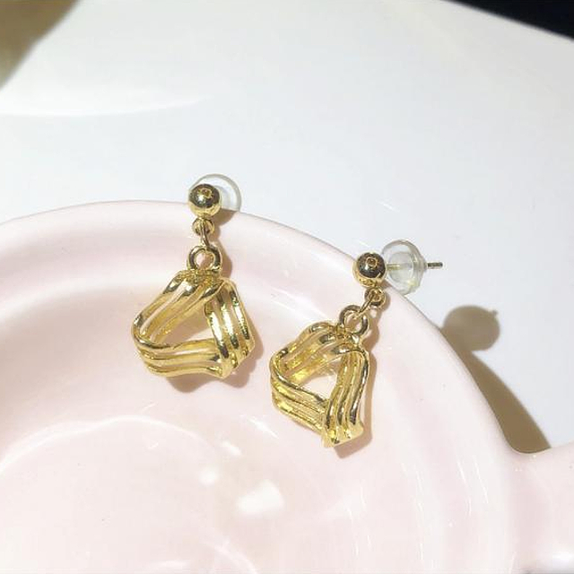 ピアス イヤリング レディース