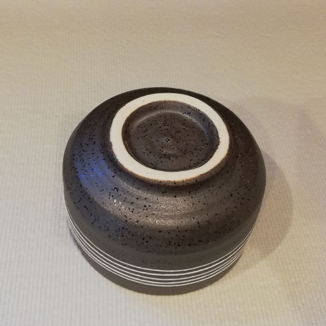 栗山園オンライン通販部 / 【出物】 黒茶碗 銘「寿山」 9代大樋