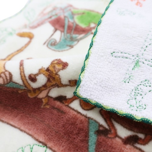 ライオンキング ハンドタオル 刺繍 ハンカチタオル フリーデイズ ディズニー 24×24ｃｍ キャラクター グッズ メール便可