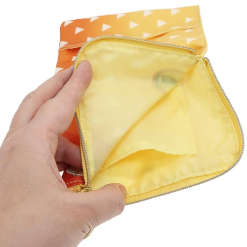 鬼滅の刃 不織布マスク携帯ケース 我妻善逸 抗菌 折りたたみ マスク コスメポーチ 少年ジャンプ アニメキャラクター グッズ メール便可