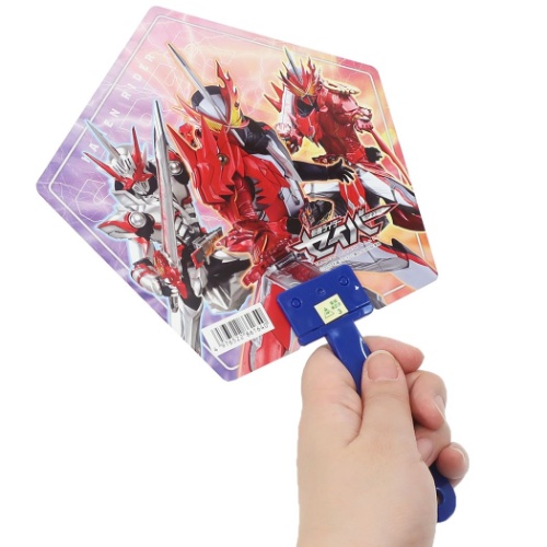 仮面ライダーセイバー キャラクターうちわ ダイカット 夏雑貨 特撮ヒーロー キャラクター グッズ メール便可