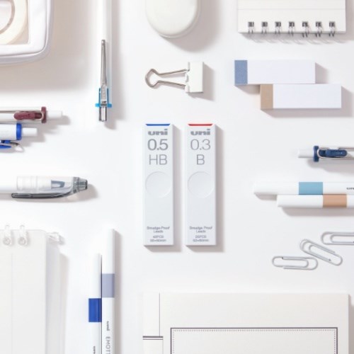 ユニ シャープペン替え芯 uni 替芯 0.3mm 中学生 高校生 大人 グッズ メール便可