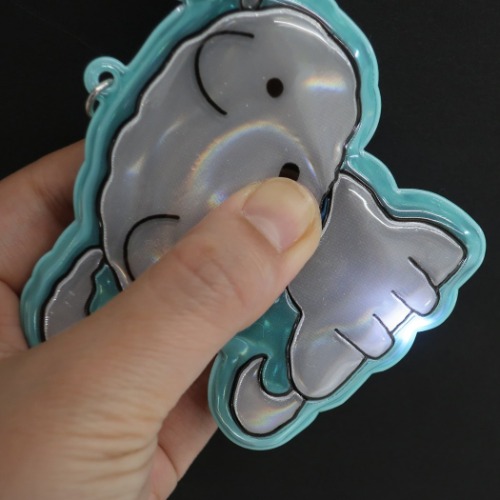 クレヨンしんちゃん ぴかぴか キーホルダー キーリング シロ アニメキャラクター グッズ メール便可