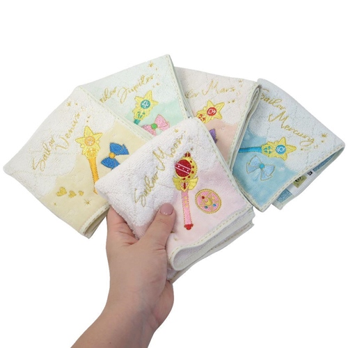 セーラームーン  ミュージカル　タオルハンカチ Amazon.co.jp: セーラームーン タオル ハンカチ : ファッション