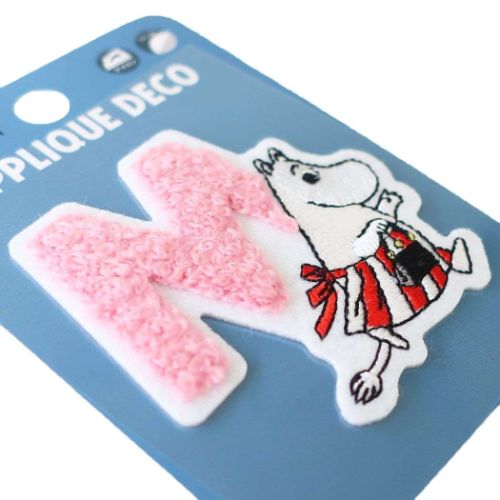 ムーミン ワッペン 刺繍ステッカー イニシャル M ムーミン ママ 北欧 キャラクター グッズ メール便可