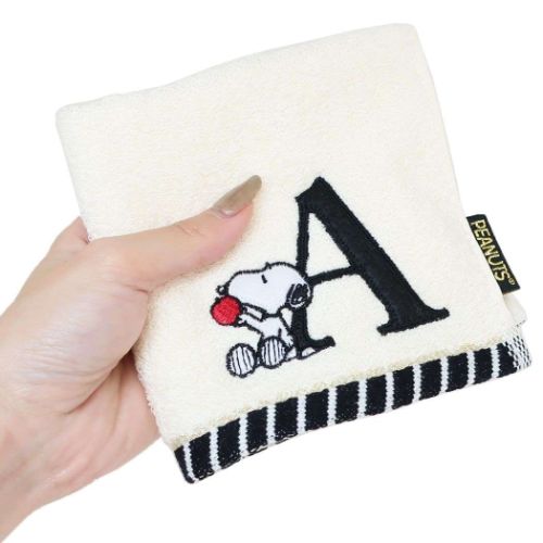 スヌーピー ミニタオル ふわふわイニシャルハンカチタオル A ピーナッツ キャラクター グッズ メール便可
