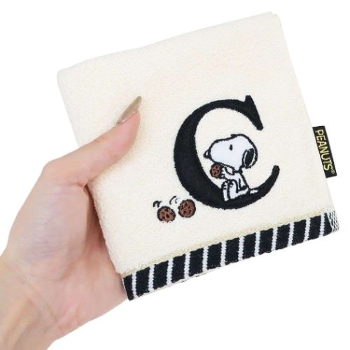 スヌーピー ミニタオル ふわふわイニシャルハンカチタオル C ピーナッツ キャラクター グッズ メール便可
