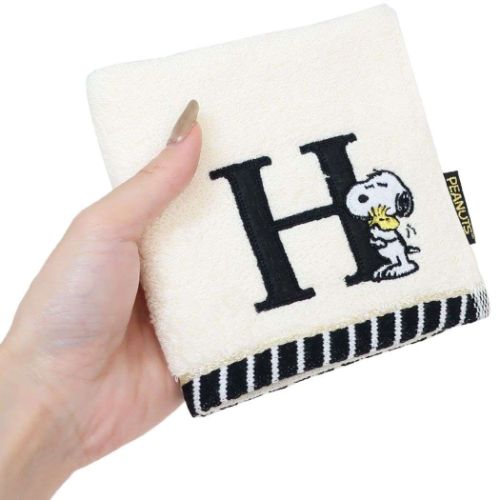 スヌーピー ミニタオル ふわふわイニシャルハンカチタオル H ピーナッツ キャラクター グッズ メール便可