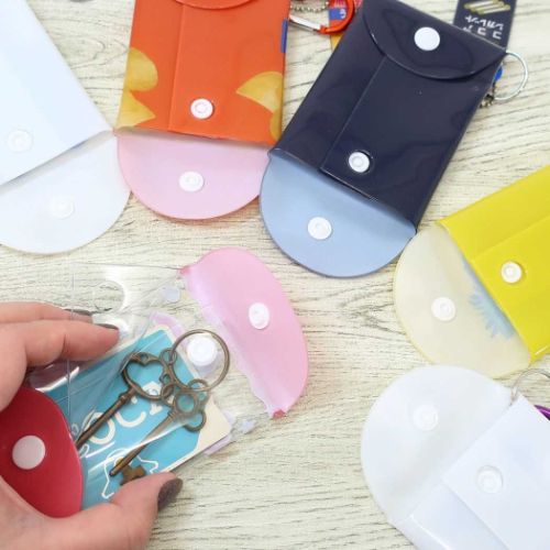 LOOK ミニポーチ カラビナ付マルチケース お菓子パッケージ キャラクター グッズ メール便可