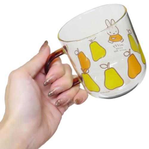 ミッフィー マグカップ カラーハンドル 耐熱ガラスマグ ブラウン 洋なし ディックブルーナ 絵本キャラクター グッズ