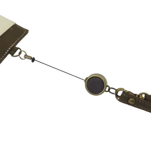 スヌーピー 定期入れ リール付きシングルパスケース チャーリーブラウン リラックスワッペン ピーナッツ メール便可