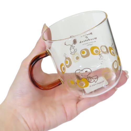 スヌーピー マグカップ カラーハンドル耐熱ガラスマグ ブラウン キューブ ピーナッツ キャラクター グッズ