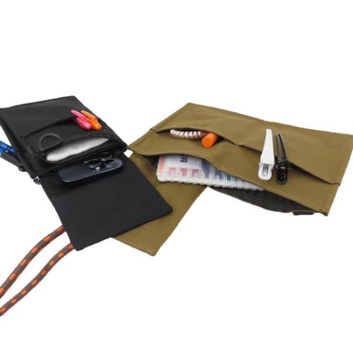 スヌーピー ショルダーバッグ 超撥水RE-PET 二つ折りサコッシュポーチ ロゴ ピーナッツ キャラクター グッズ