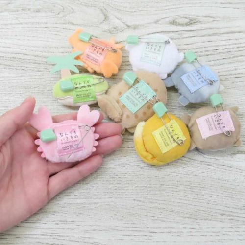 なんでもいきもの バラエティ雑貨 ふわふわバッジ ラッコ キャラクター グッズ メール便可