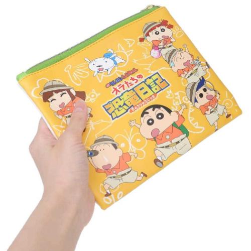 クレヨンしんちゃん オラたちの恐竜日記 コスメポーチ フラットポーチ アニメキャラクター グッズ メール便可