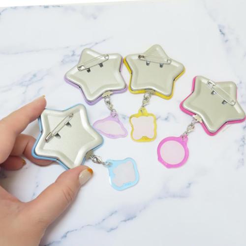 星のカービィ 缶バッジ チャーム付き星型カンバッジ ふわふわブルー キャラクター グッズ メール便可