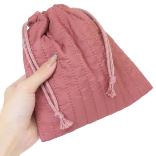 ジューシードゥー 巾着袋 巾着 きんちゃくポーチ イチゴ キルティング かわいい グッズ メール便可