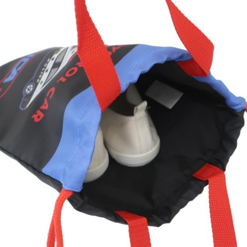 トミカ シューズバッグ 巾着シューズケース クロ 新入学 TOMICA キャラクター グッズ メール便可