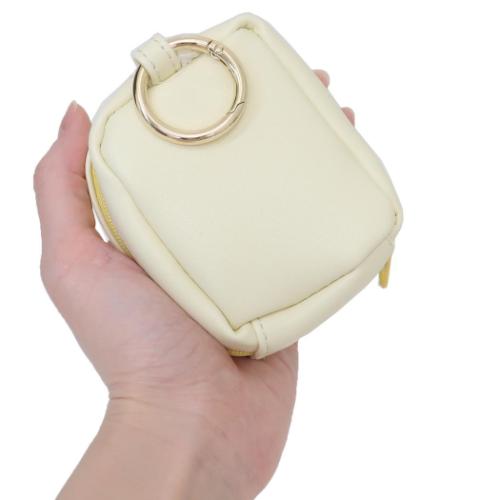 ポケットモンスター ミニポーチ カラビナ付きミニポーチ ピカチュウ ポケモン キャラクター グッズ