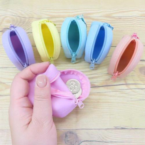 クロミ ミニポーチ ハート型シリコーンミニポーチ サンリオ キャラクター グッズ メール便可