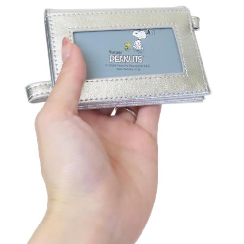 スヌーピー 定期入れ 2つ折りパスケース メタリックスヌーピー SI ピーナッツ キャラクター グッズ メール便可