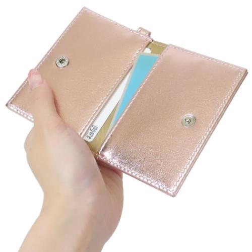 スヌーピー 定期入れ 2つ折りパスケース メタリックスヌーピー PK ピーナッツ キャラクター グッズ メール便可