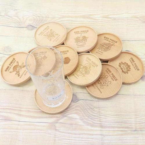 ワンピース テーブルウェア 木製コースター ゾロ 少年ジャンプ アニメキャラクター グッズ メール便可