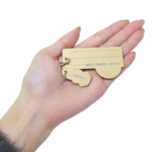 ミッフィー キーホルダー ウッドチャーム チェリー ディックブルーナ 絵本キャラクター グッズ メール便可