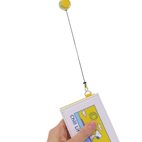 スヌーピー 定期入れ リール付き 2つ折りパスケース チルライフ ピーナッツ キャラクター グッズ メール便可