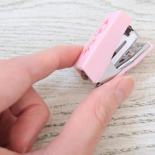 星のカービィ ミニホッチキス コンパクトステープラー キャラクター グッズ メール便可