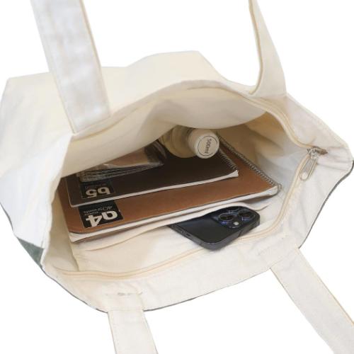 トートバッグ 前ポケットトートバッグ くるみ かわいい グッズ メール便可