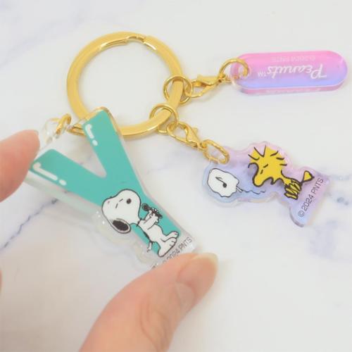 スヌーピー キーリング イニシャル3連アクリルキーホルダー Y ピーナッツ キャラクター グッズ メール便可