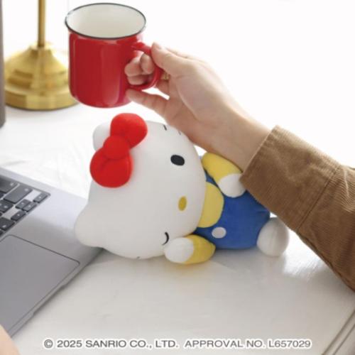 ハローキティ ミニクッション もふもふうでまくら サンリオ キャラクター グッズ