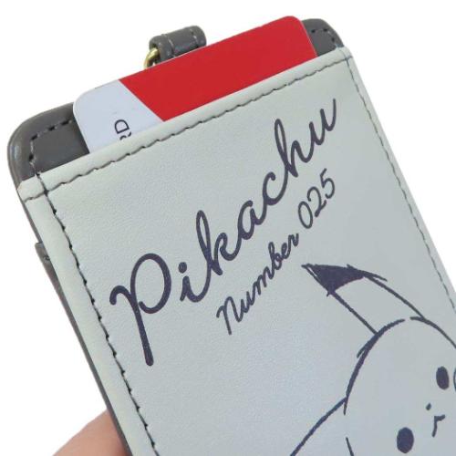 ポケットモンスター 定期入れ リール付きシングルパスケース ルンルンピカチュウ ポケモン キャラクター グッズ メール便可