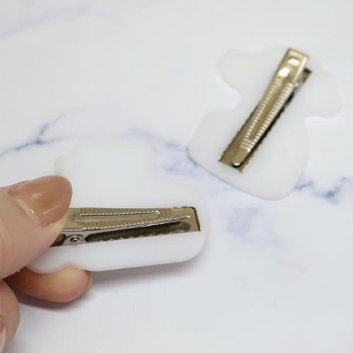 スヌーピー ヘアアクセ マットヘアクリップ What a treat！ ピーナッツ キャラクター グッズ メール便可