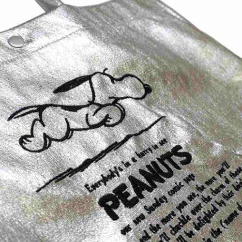スヌーピー トートバッグ IP.A4w.メタリック.Peanuts-0Q メタリック調生地MEDIUMバッグ Silver ピーナッツ メール便可