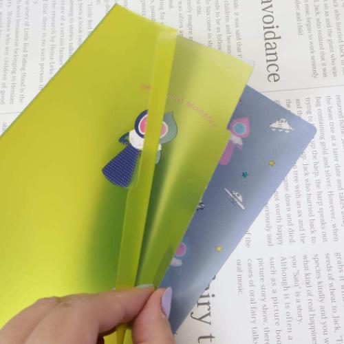 ミカクニン ポケットファイル A5ポケットクリアファイル フラットウッズモンスター おもしろ文具 グッズ メール便可