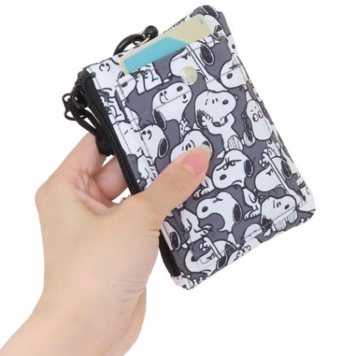 スヌーピー 定期入れ リール付きパスポーチ 総柄 ピーナッツ キャラクター グッズ メール便可