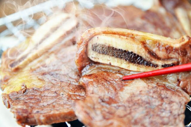 岡山県 アメリカ産 中村屋 骨付きカルビ