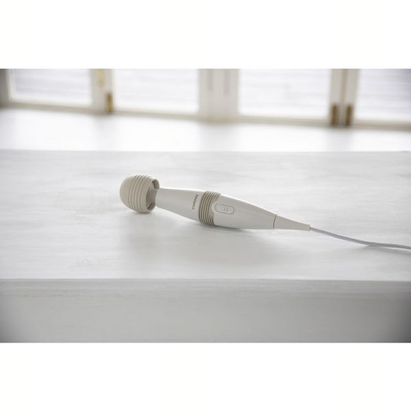 スライヴTHRIVEマッサージャーマッサージ器ハンディ背中首肩腰足マッサージハンディハンディマッサージャーライトベージュ 