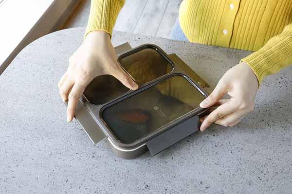 コンパクト弁当箱おしゃれワンプレート設計かばんに入れやすいシービージャパンCBJ抗菌仕様縦置きFOODMAN薄型ランチボックス汁漏れ防止薄型弁当箱抗菌フードマン800 