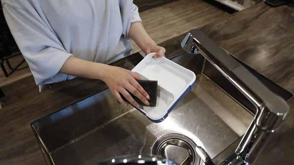 コンパクト弁当箱おしゃれワンプレート設計かばんに入れやすいシービージャパンCBJ抗菌仕様縦置きFOODMAN薄型ランチボックス汁漏れ防止薄型弁当箱抗菌フードマン800 