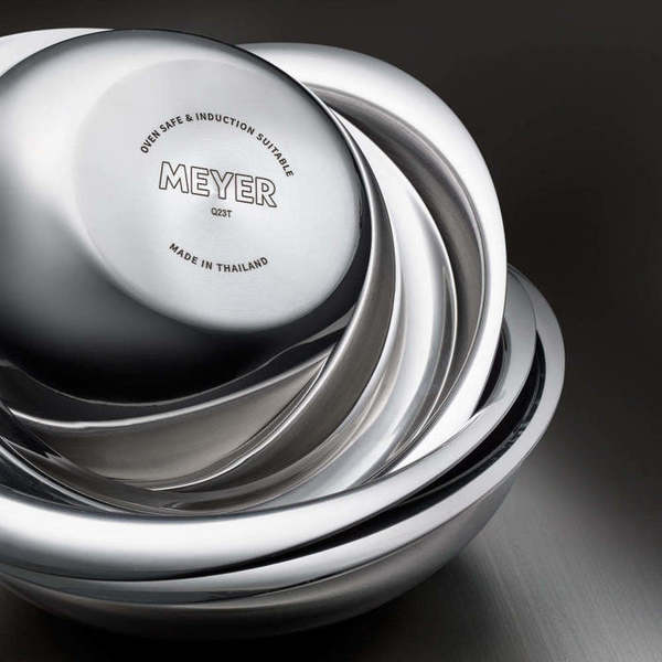 マイヤーコーティングフリー多層鋼スタイリッシュマルチに活躍優れた蓄熱性オーブン使用可能IH対応土鍋としてもスタッキング可能マイヤーニューパン24cmガラス蓋付